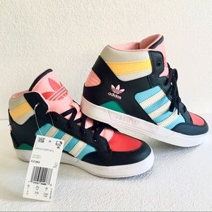 SOLD - NWT Adidas HARDCOURT HI SHOES
